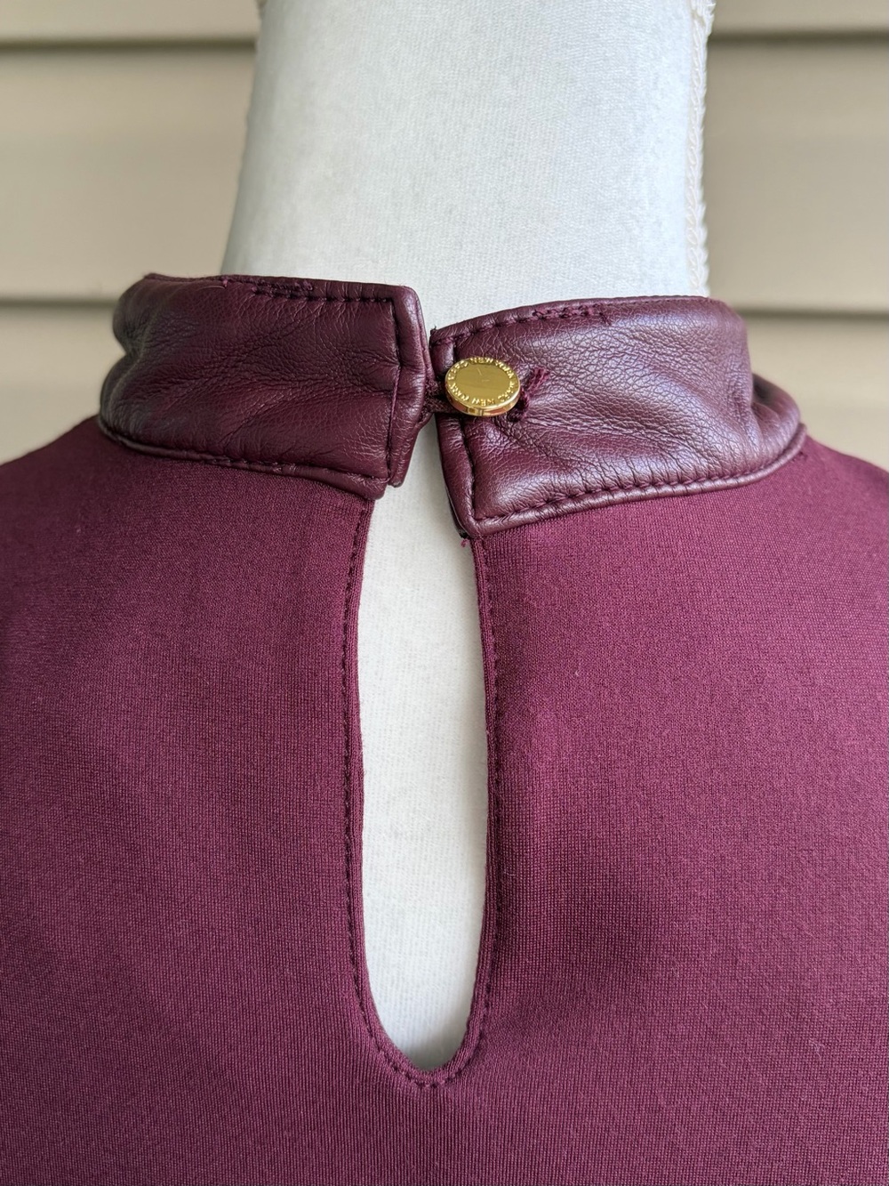 •Marc New York• Faux Leather Front Sleeveless Top in Burgundy - Size Small - Picture 6 of 8